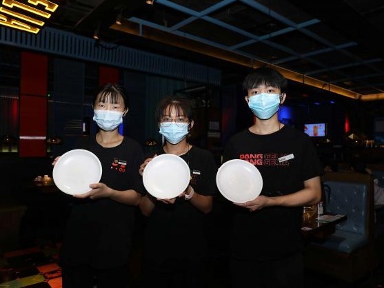 深圳晚报联合四家食品餐饮类协会共同发起“文明用餐 拒绝浪费”倡议
