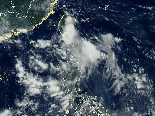 受“海高斯”影响，琼州海峡所有客滚船今日19时起全线停航