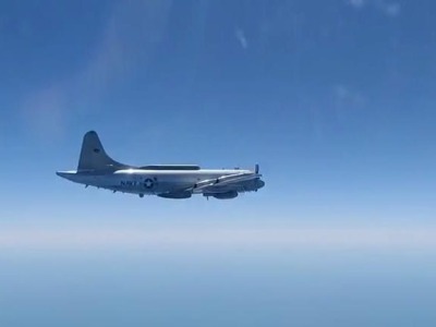 俄罗斯在黑海拦截一架美军飞机