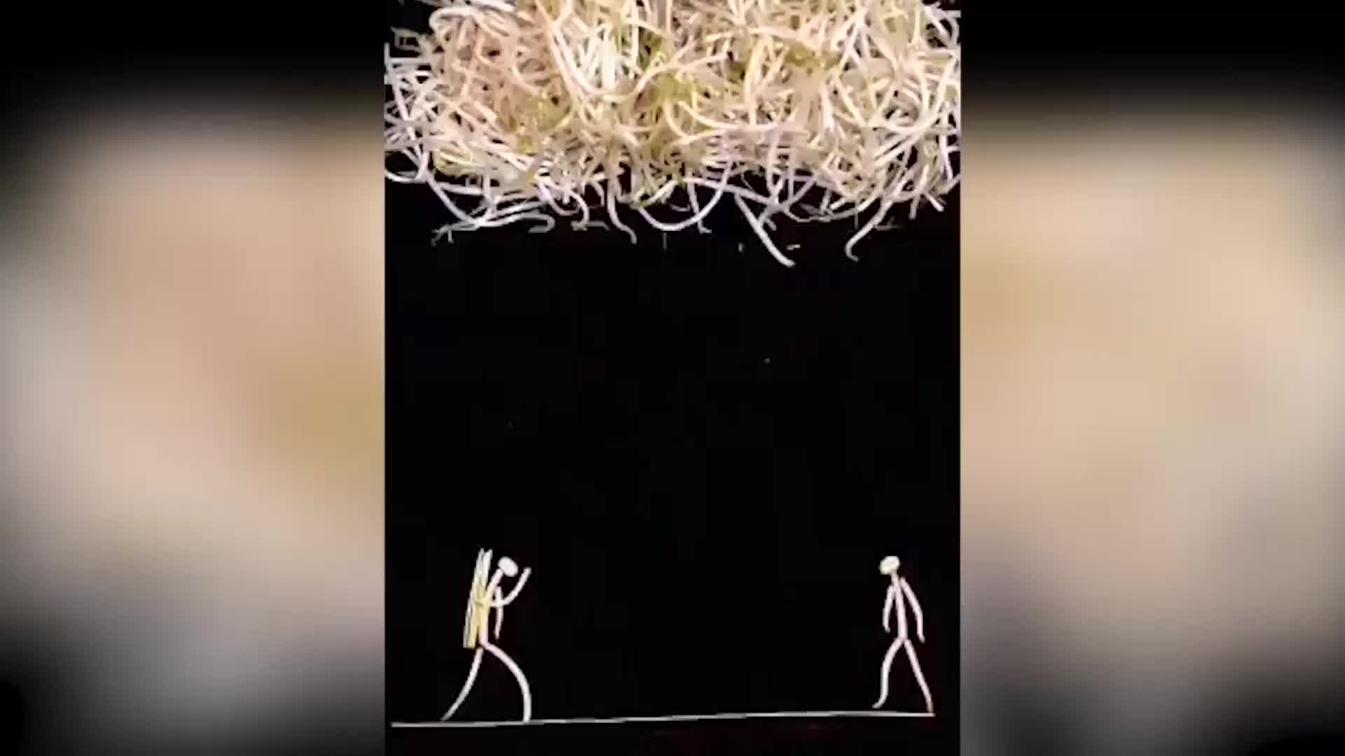 疫情影响学校未开学，校厨用豆芽制作动画大片