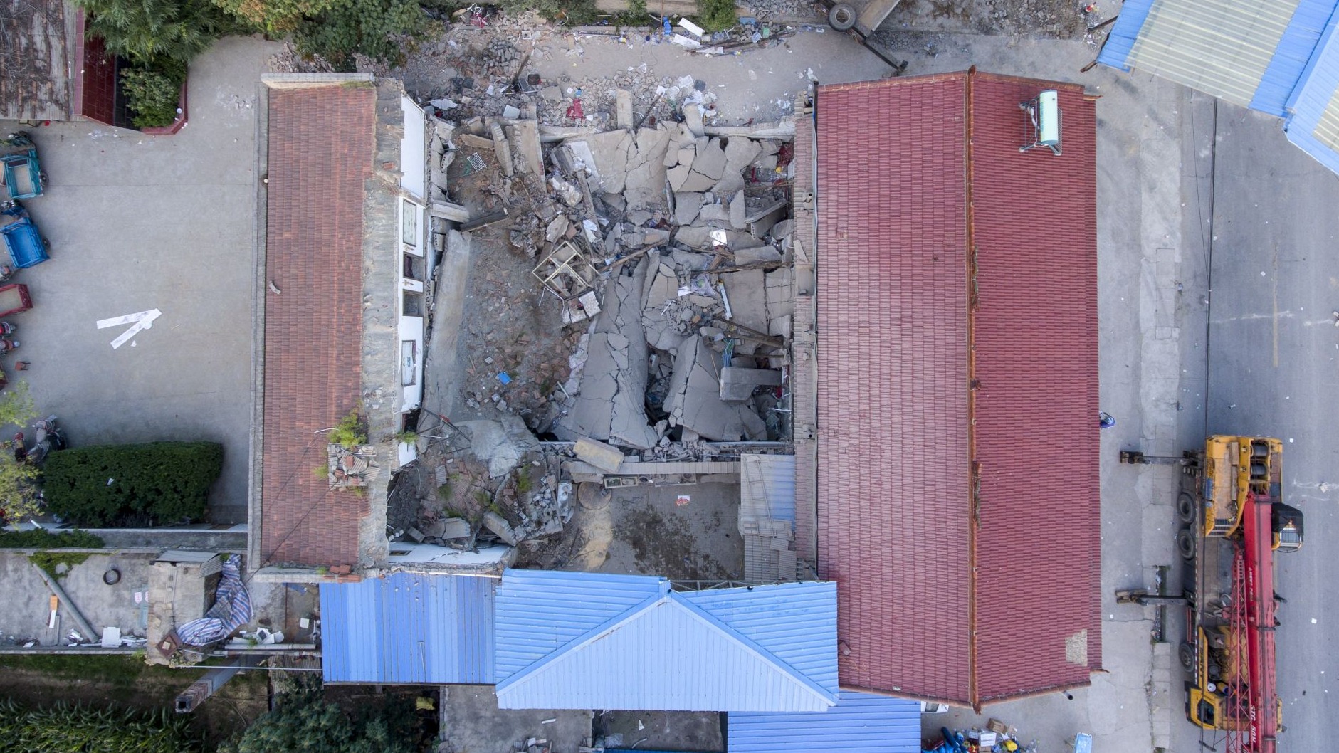 山西“8·29”重大坍塌事故追踪：自建房变身人员聚集经营场所，安全谁来保障？
