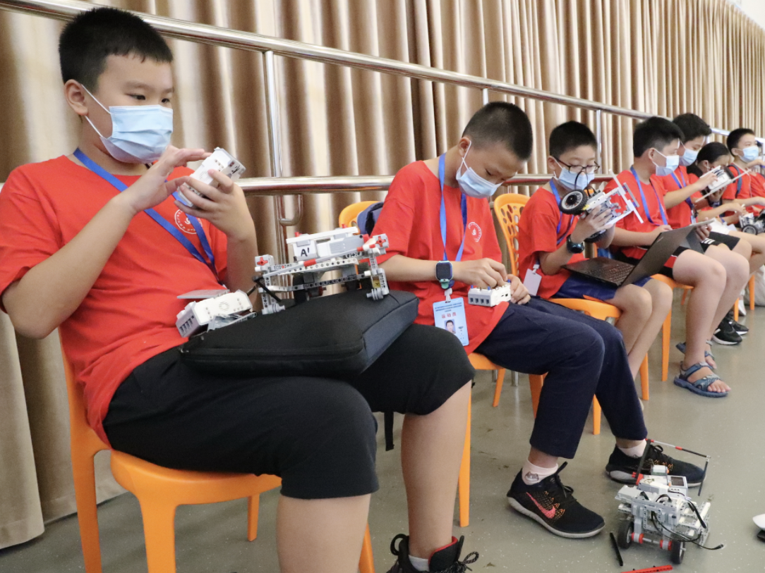全国教育机器人奥林匹克竞赛在深圳开赛