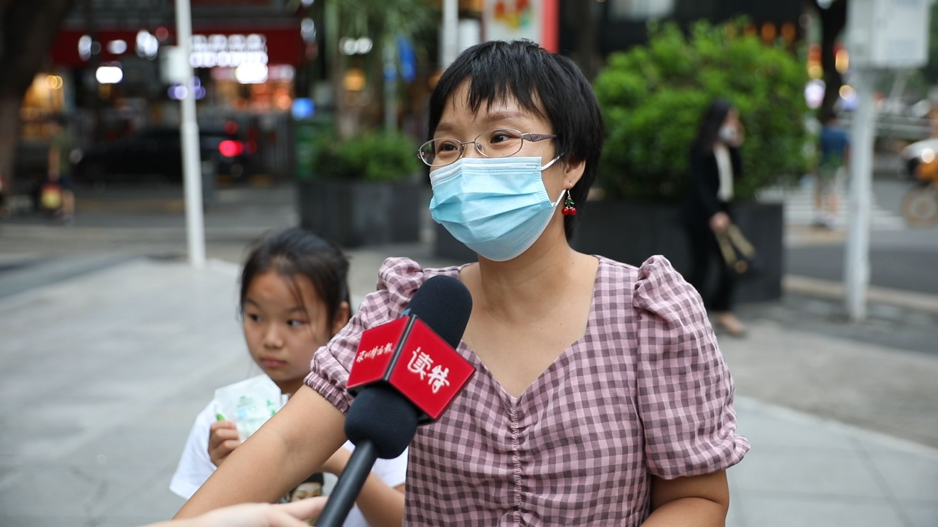 新闻路上说说说丨在哪个时刻，你意识到自己是一名深圳人？