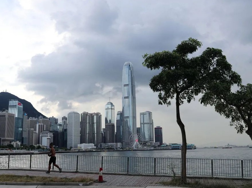香港第二季度GDP跌9%，三重打击下连挫4季
