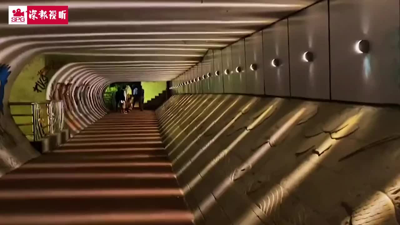 成都网红桥洞网红封路摆拍 网友直呼：太没素质！