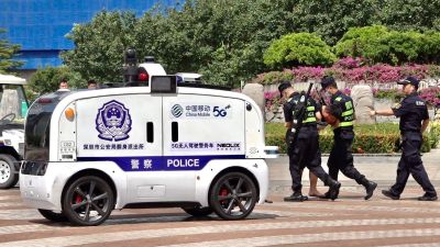 宝安打造全市首个多功能5G智慧警务巡防车