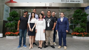 特区40年 | 6位老外分享自己与鹏城的故事：深圳是一座日新月异包容开放的城市 