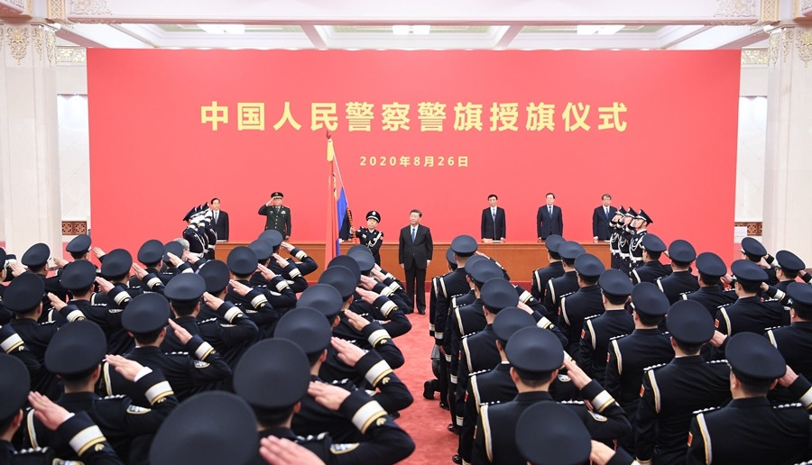 习近平总书记向中国人民警察队伍授旗并致训词引起强烈反响