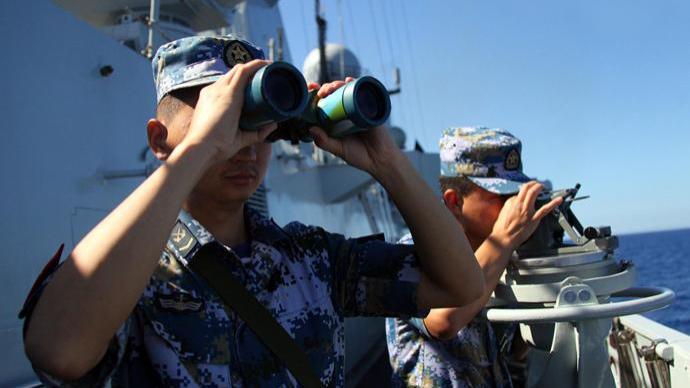 美舰擅闯中国西沙领海 南部战区：予以警告驱离