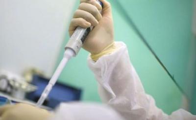 俄完成新冠病毒疫苗临床实验 计划10月扩大接种范围