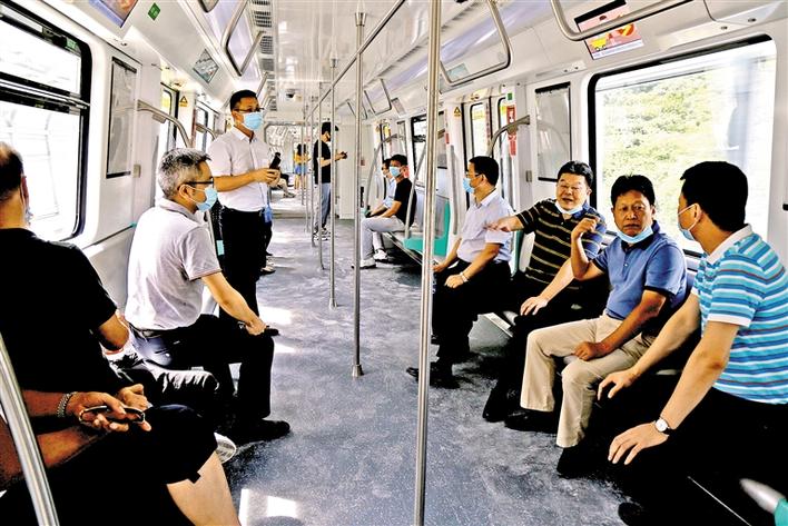 “多年的等待，终于梦想成真”  石岩组织6号线拆迁居民及工作人员试乘地铁
