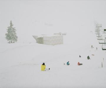 “在群山、丘陵与湖泊之间”，9位国际摄影师镜头下的瑞士