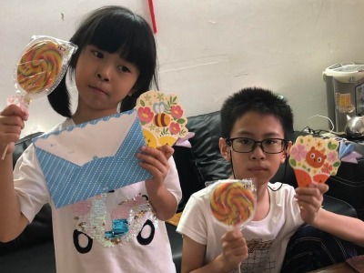 民新社区举办儿童青少年手工纸艺活动  