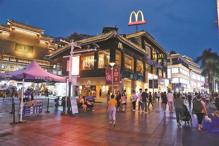 夜市千灯照 鹏城客纷纷