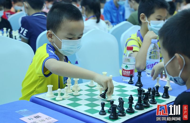 （龙岗）龙岗首场国际象棋线下赛事正式开启 大小棋手棋盘争锋