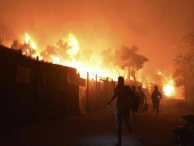希腊最大难民营被烧毁，部分难民抗议安置计划与警方发生冲突 