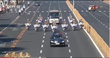 视频丨国家功臣，国礼待之！国宾护卫队护卫国家勋章和国家荣誉称号获得者