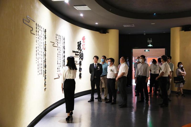 国家级平台与全球性市场联手共促深圳琥珀文化产业发展