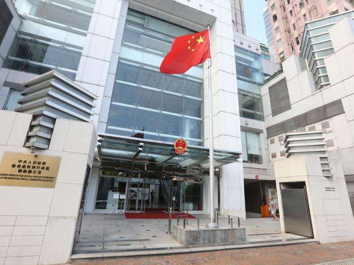 香港中联办慰问内地核酸检测支援队 