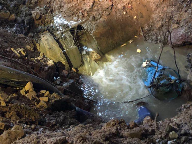 广州黄埔东路爆水管，这些地方供水受影响