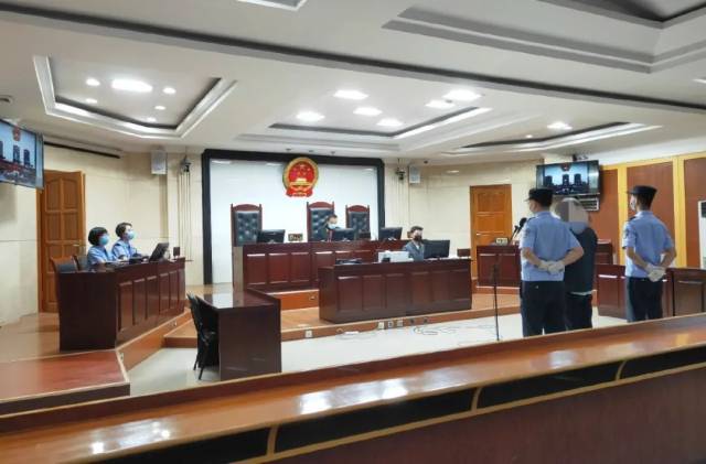 隐瞒接触史致117户居民和17名医护人员被隔离，山西两被告获刑