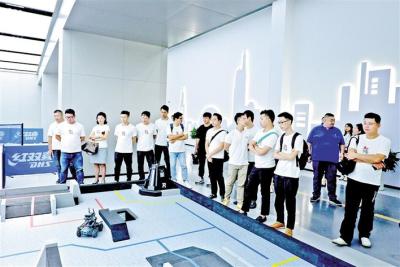 团区委组织青年企业家赴青岛开展工业互联网考察学习