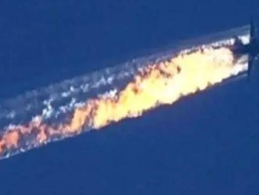 俄媒：土耳其一架F-16击落亚美尼亚苏-25战机