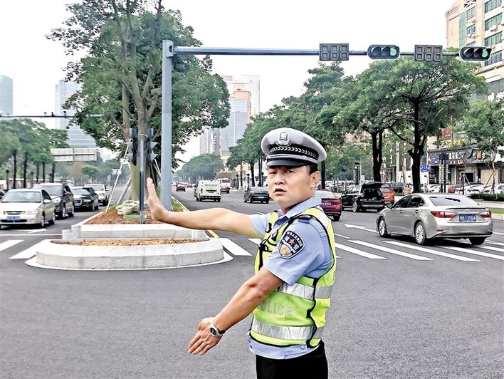 2020年深圳市劳动模范王文龙：一直“在路上”的急先锋