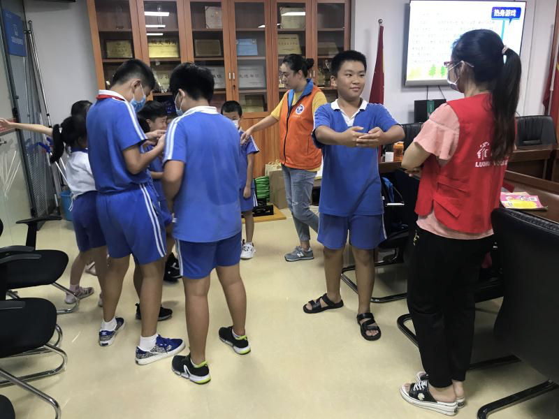 培养“禁毒小先锋”  禁毒知识教育小组开班啦！