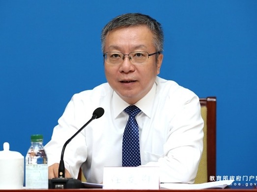 教育部：乡村教师队伍结构趋于科学合理 地位待遇明显改善 
