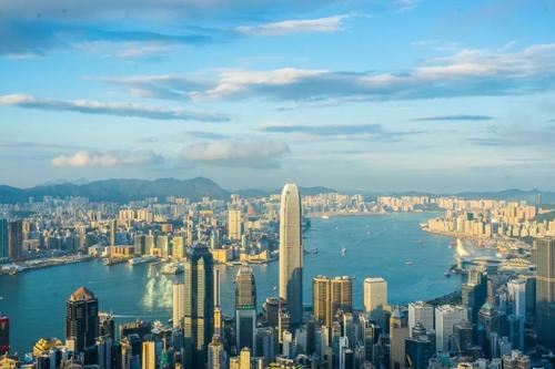 香港商报时评：香港公务员效忠国家天经地义
