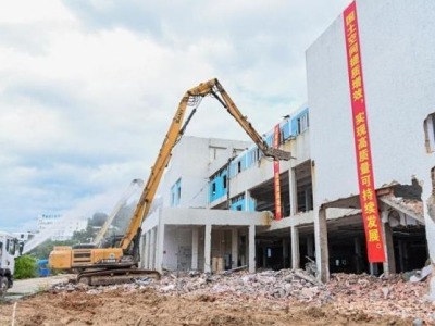 集中拆除8.2万平方米 深圳首个生态海堤建设再提速
