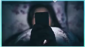 睡前长时间看手机会增加抑郁几率？
