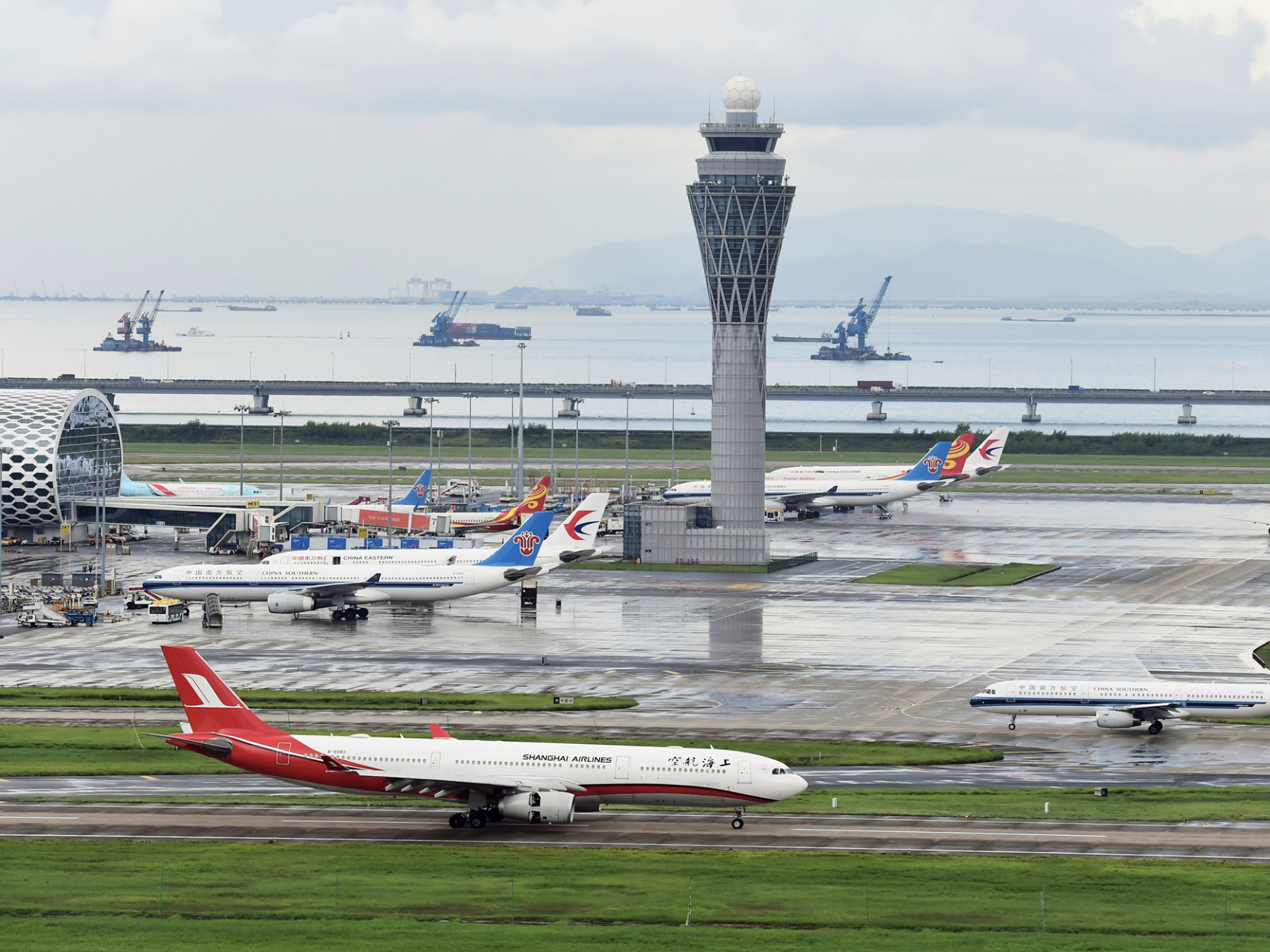 深圳宝安国际机场客运业务加速恢复  国内航线客流已恢复至去年同期水平