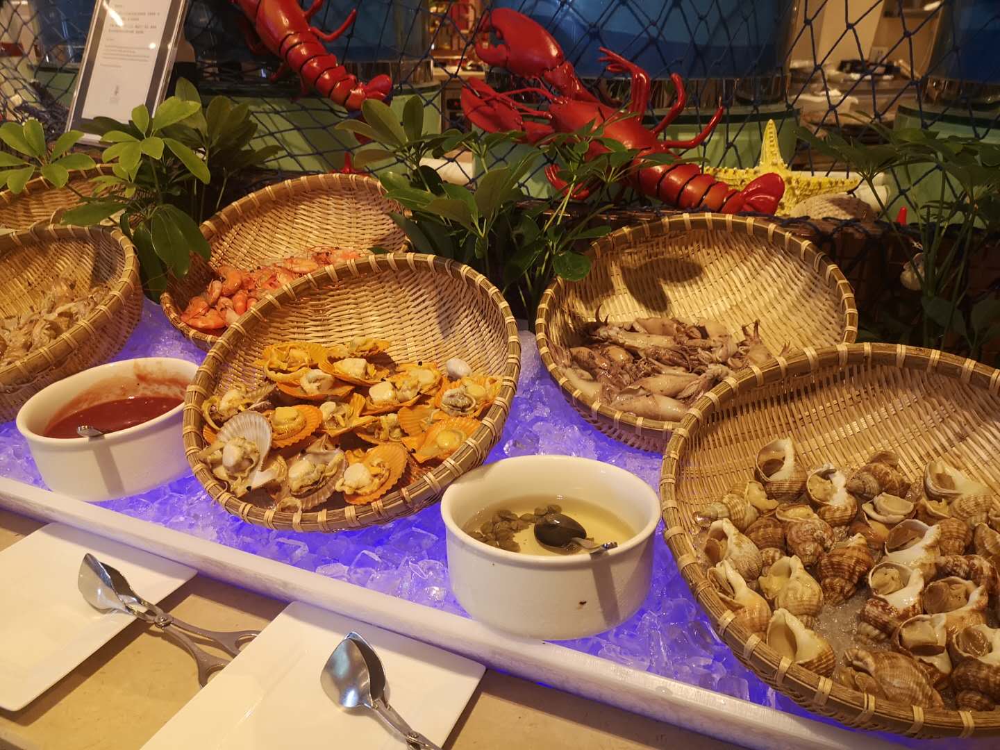 深圳市食品监管部门及餐饮业人士倡导文明节约用餐