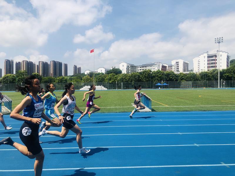 厉害了！翠园东晓学子勇夺广东中学生田径锦标赛初中组团体冠军
