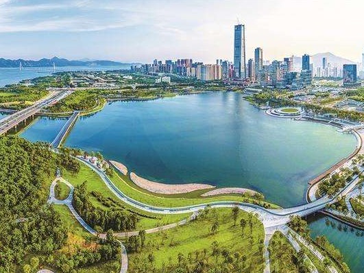 推窗见绿、出门见园——深圳成为“公园里的城市”