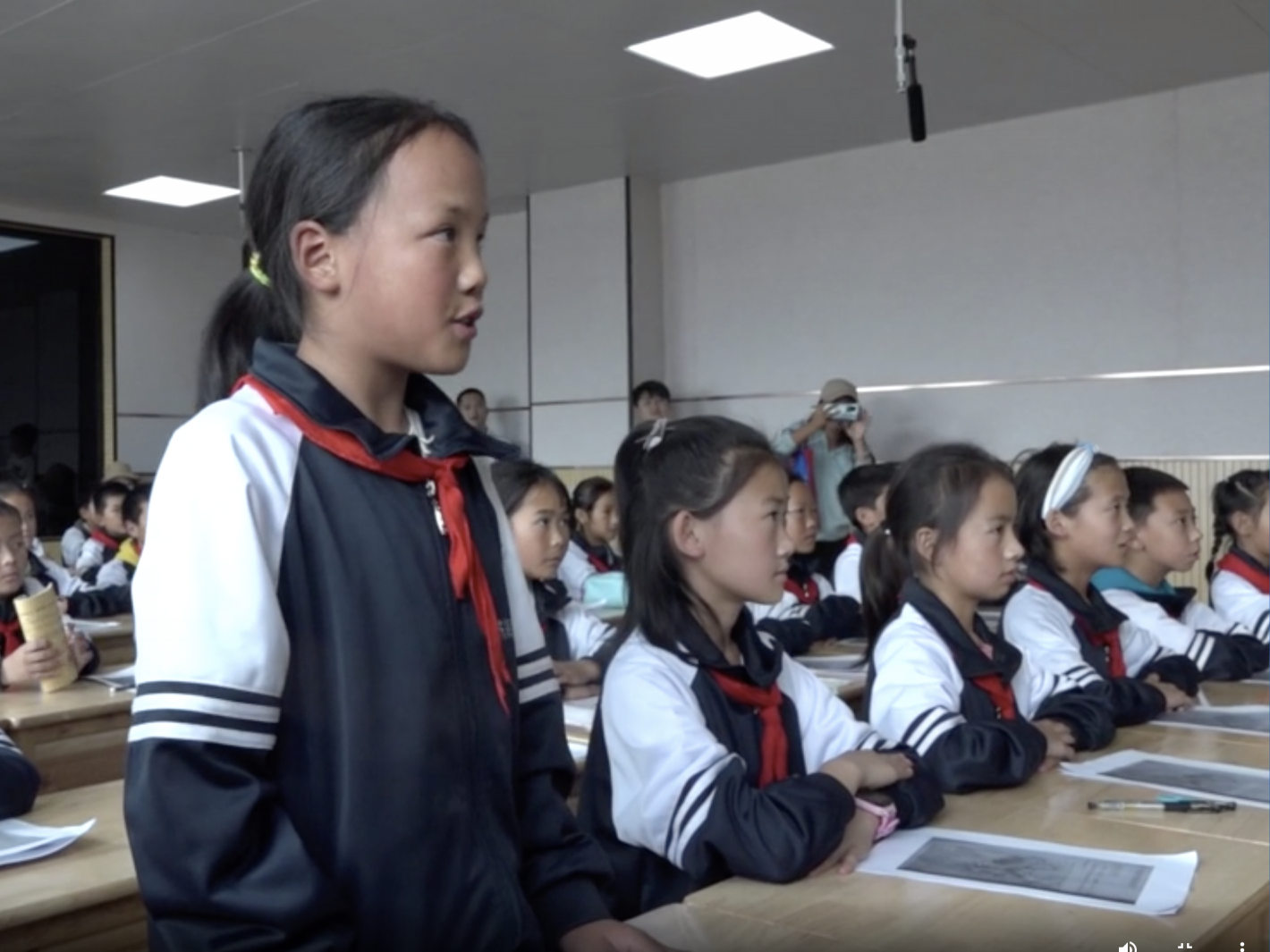怒江孩子的北京“新老师”：相距千里同上一堂课
