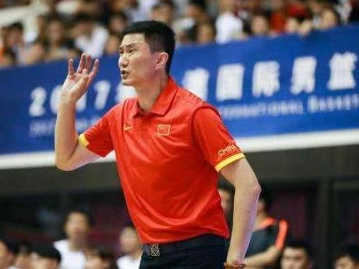 中国男篮国家队主教练杜锋：捍卫荣誉，从尊重球权开始