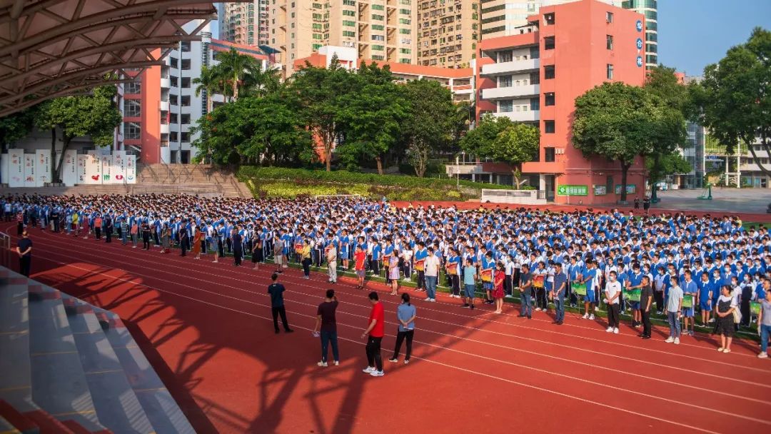 开学日， “大朋友们”这样开启新学期

