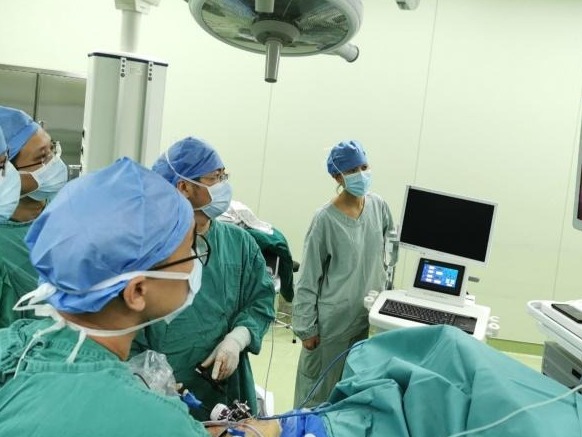 没肝病、不饮酒，29岁女子肝脏却长出10个肿瘤