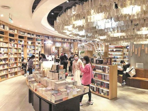  疫情挡不住深圳“爱阅之城”的阅读热情 书店书吧添新香 智慧书房放异彩