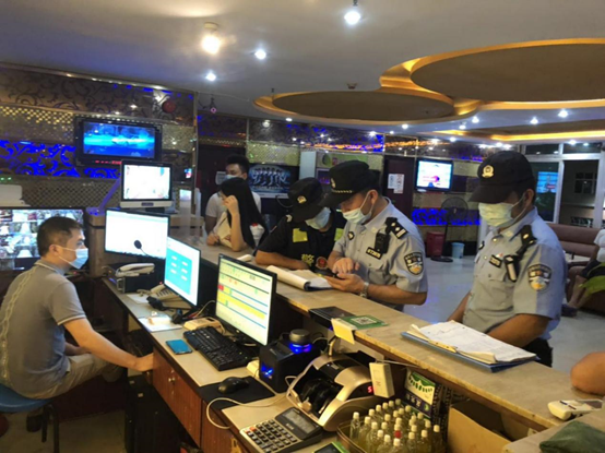 凤凰街道：加强“扫黄打非”净化社会文化环境
