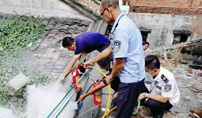 公明发生一起阴燃火情，消巡员闪电扑灭除隐患