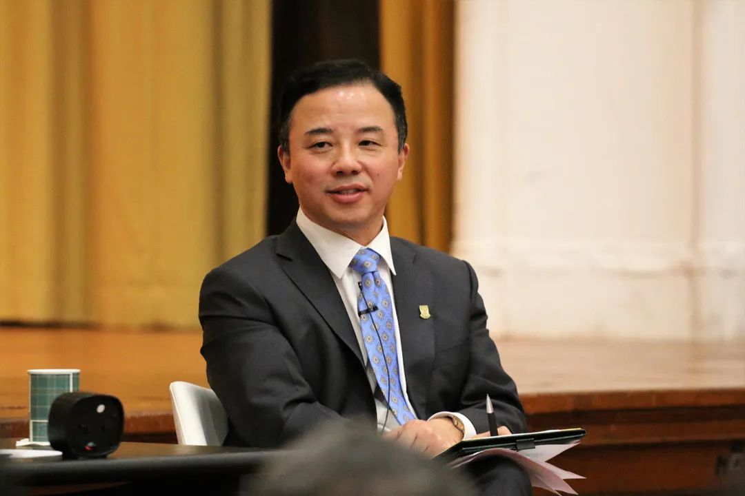 大比数通过决议，港大任命两名清华学者为副校长