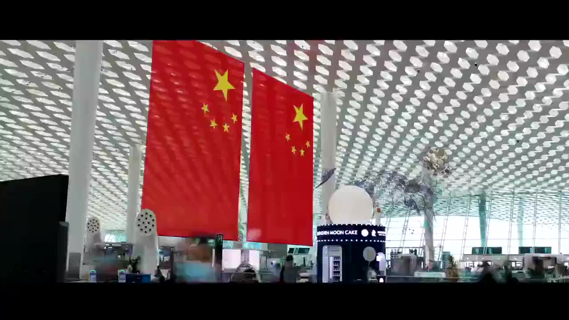 视频 | 深情告白！云上俯瞰鹏城最美“中国红”