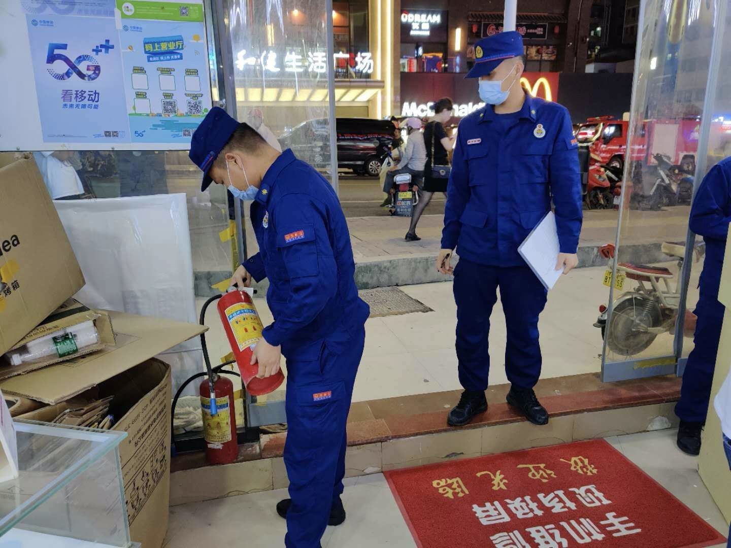  “白+黑”排查消防安全隐患，筑牢鹏城消防安全“防火墙”