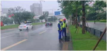 凤凰街道紧急部署全力以赴防御台风    