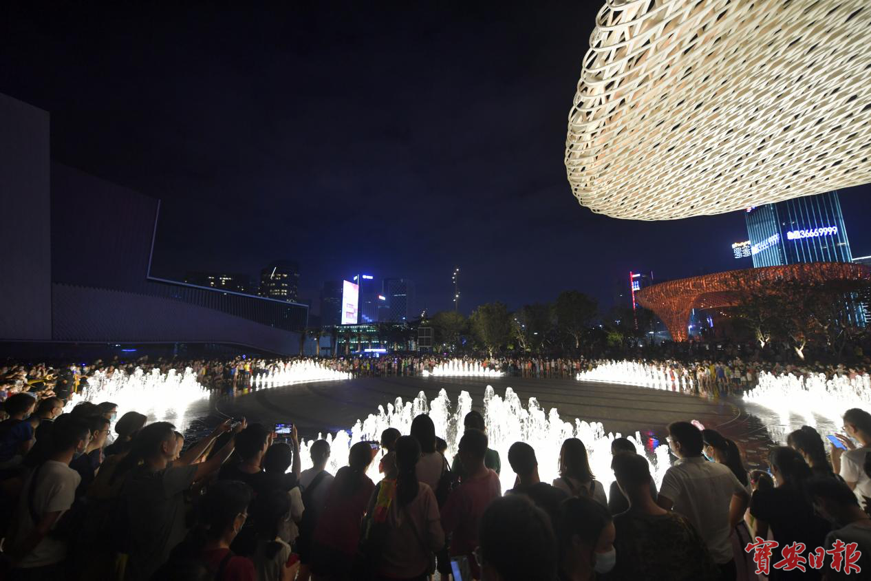 中秋碰上国庆，宝安欢乐港湾滨海文化公园燃爆市民朋友圈