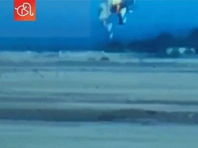 瞬间爆炸！亚美尼亚公布击落阿塞拜疆AN-2飞机现场画面